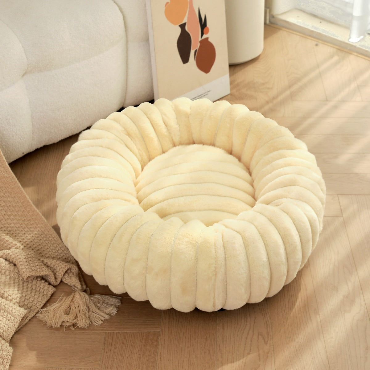 Plush Round Warm Pet Nest Bed For Winter Comfort