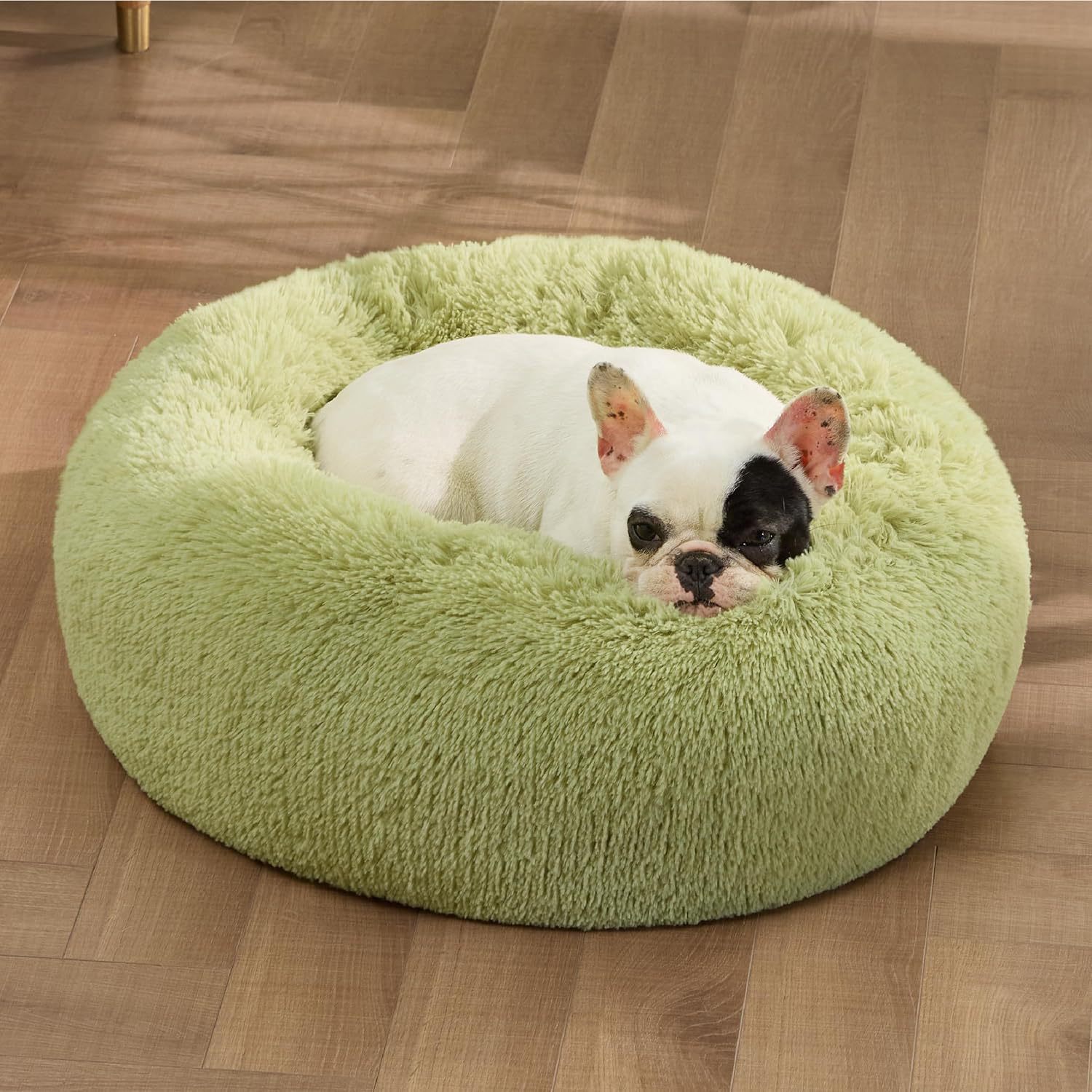 Non-Slip Round Plush Pet Bed For Indoor Comfort